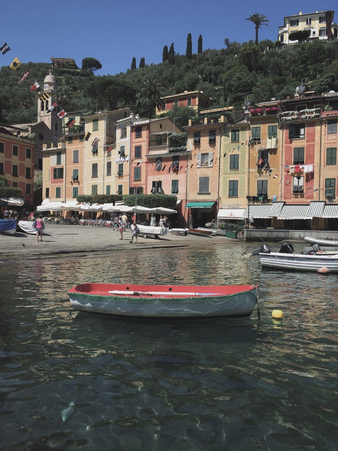RedDot Classic preset applied to the Portofino photograph