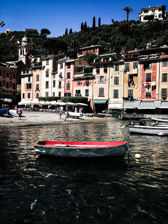 RedDot Contemporary preset applied to the Portofino photograph